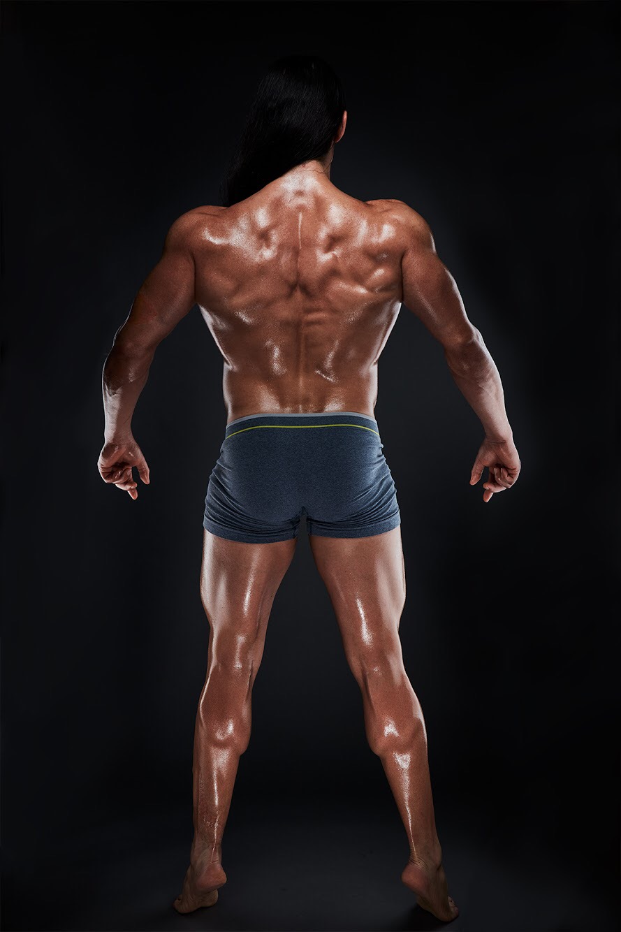 Lucas Muniz_Body Double5