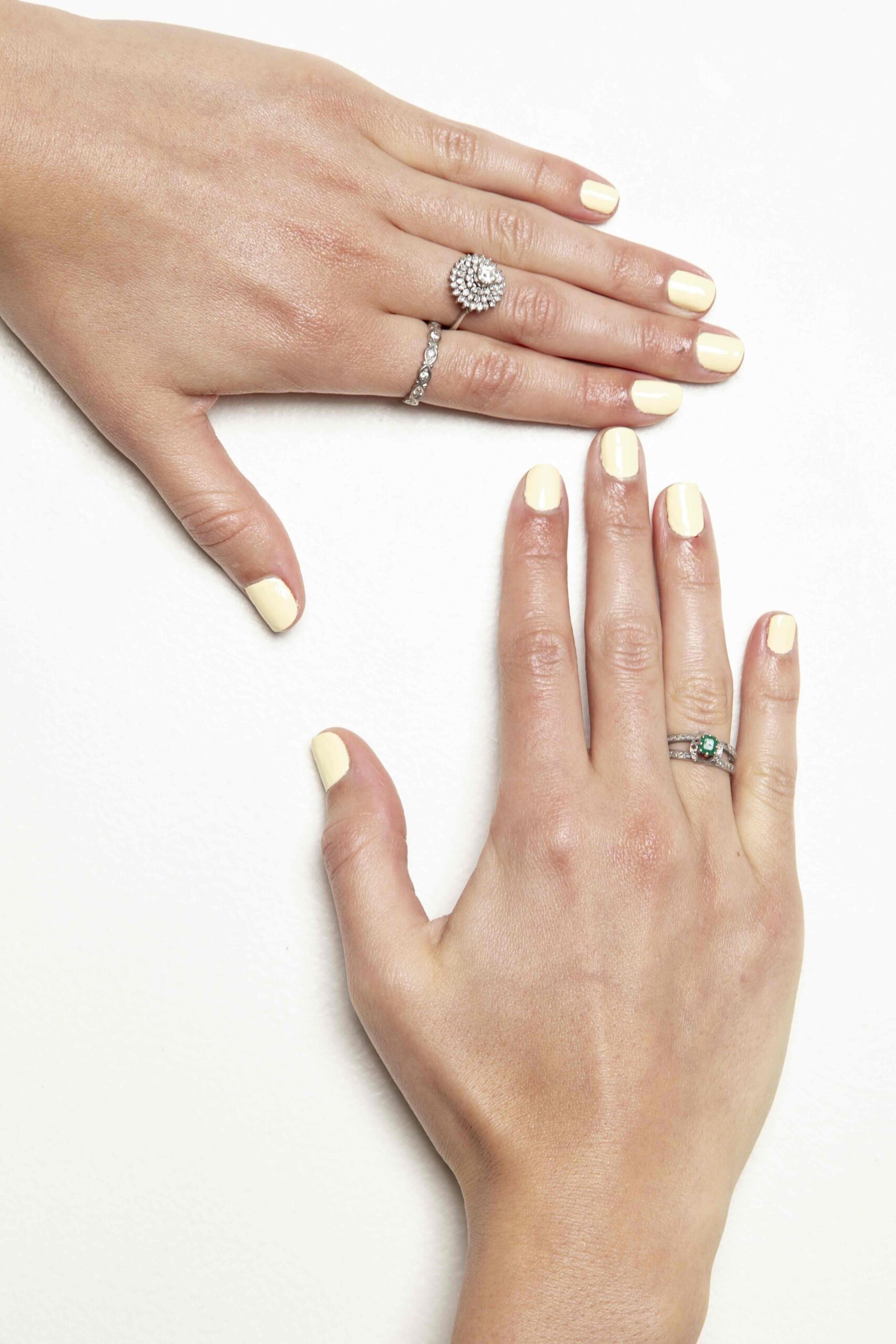 Yamile L_CloseupModels_Manos2